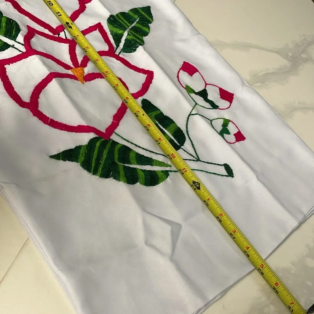 Artesania Mexicana Embroidery  pillow case hand made flowers (pair)